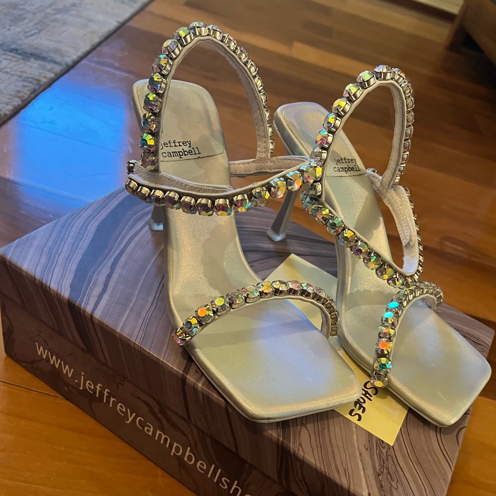 Jeffrey Campbell Saints silver Metallic Sandals 7.5